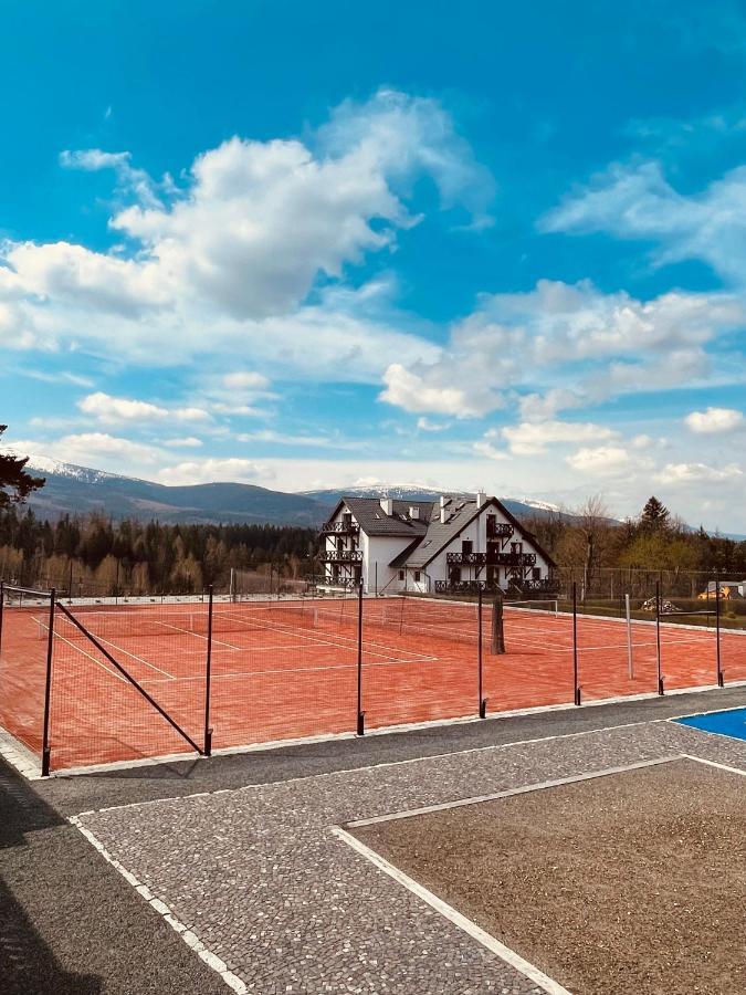 Kazalnica Family&Conference Resort Kolo Karpacza Соснувка Экстерьер фото